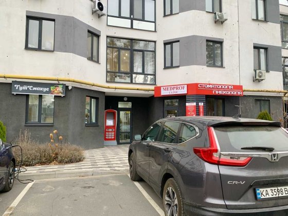 Продаж фасадного комерційного приміщення з ремонтом в ЖК Авіатор Гостомель