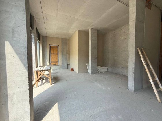 Фасадне комерційне приміщення в розвиненому районі. Гостомель