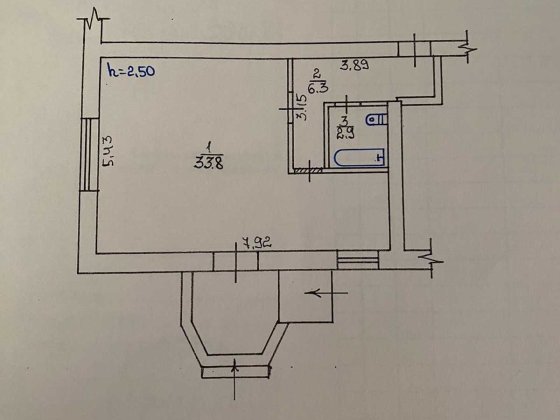 Продам нежитлове приміщення в центрі Здолбунова.  Власник. Торг Здолбунов