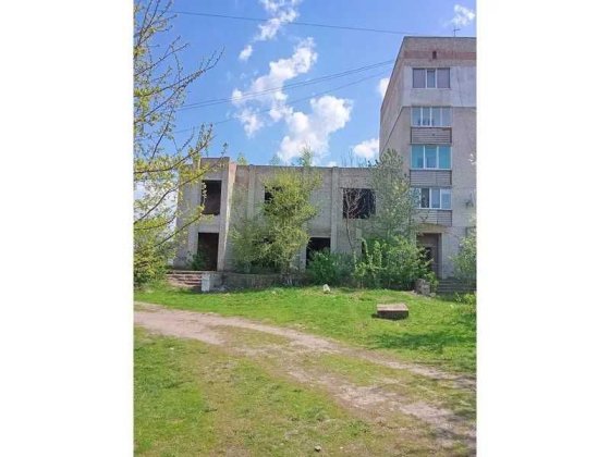 ПРОДАЖ - об’єкт незавершеного будівництва (готовність 32%) 342,4 м2 Калинівка