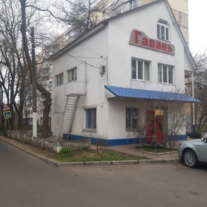 Отдельно стоящее здание под коммерцию - фото 1