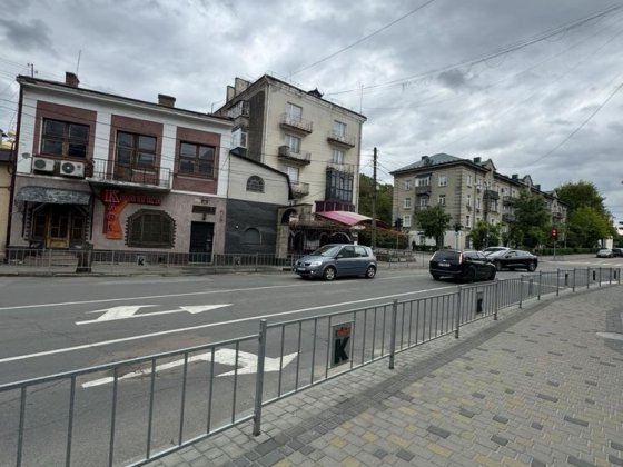 Продаж житлово-комерційне приміщення Калуш