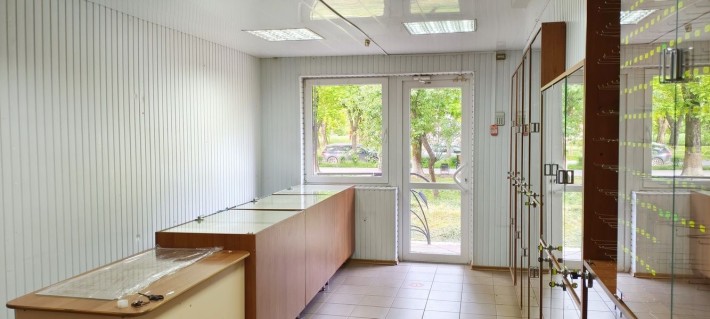 Продається комерційне приміщення "на п'ятачку" в м.Калуш - фото 1