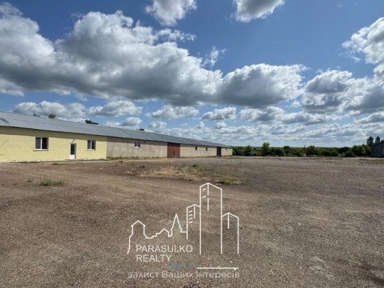 Продам виробничо-складське приміщення у відмінному стані Кам'янець-Подільський