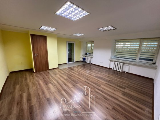 Продам комерційне приміщення в центрі міста! Кам'янець-Подільський