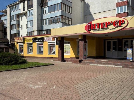 Продаж найбільшого торгового приміщення в центрі Калуш