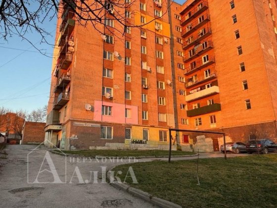 Продам комерційне приміщення під ваш бізнес! Кам'янець-Подільський