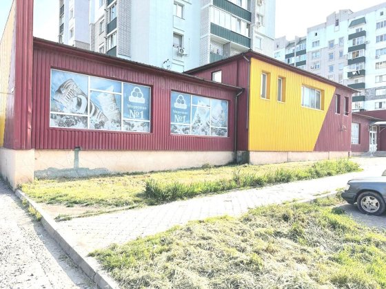 Продам приміщення комерційного призначення Кам'янець-Подільський