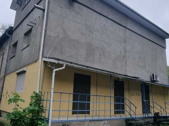 Продається комерційне приміщення . М-н Жовтневий Кам'янець-Подільський