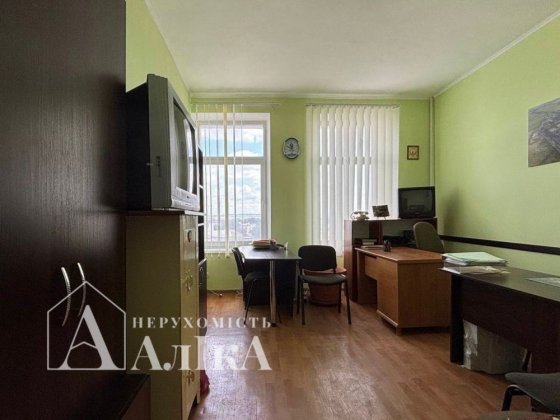 Продам офісне приміщення в центрі міста Кам'янець-Подільський