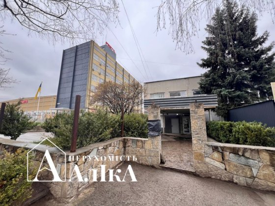 Продам комерційне приміщення під ваш бізнес Кам'янець-Подільський