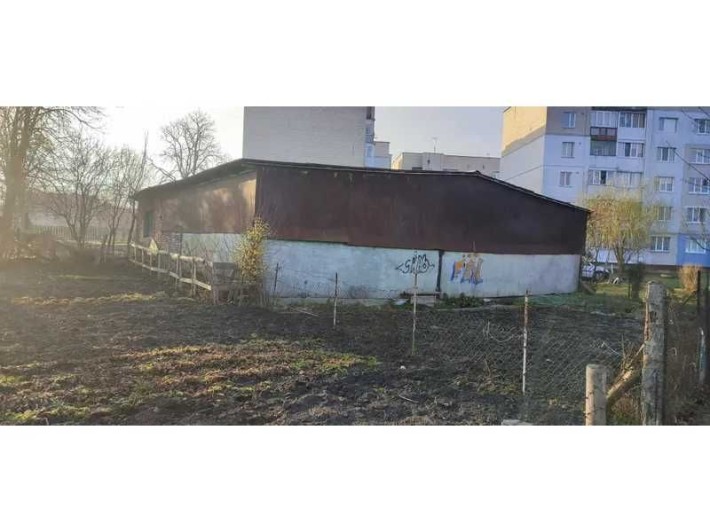 Одноповерхова будівля, 161,6 кв. м, вул. Володимирській, 2Г - фото 1