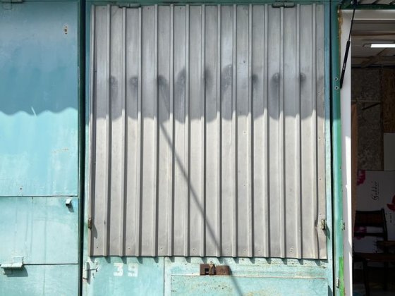 Кіоск (ларьок) на центральному ринку Кам'янець-Подільський