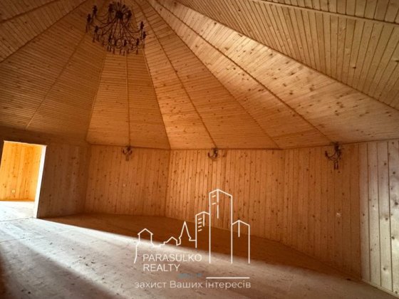 Продам унікальний майновий комплекс біля річки Кам'янець-Подільський