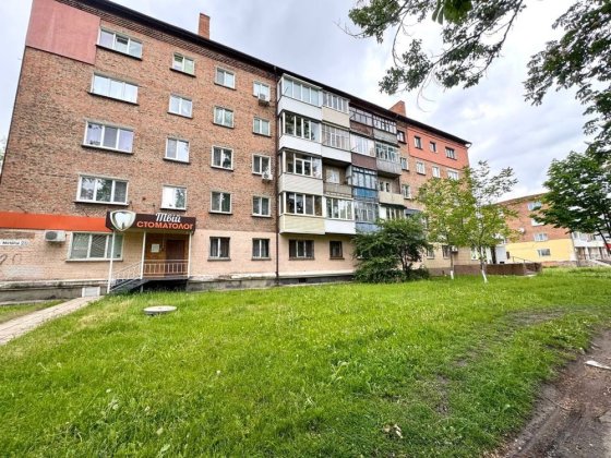 Продаж під комерційну  діяльність Конотоп