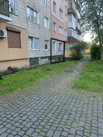 Трьох кімнатна Квартира комерція приміщення 3 офіс - фото 1