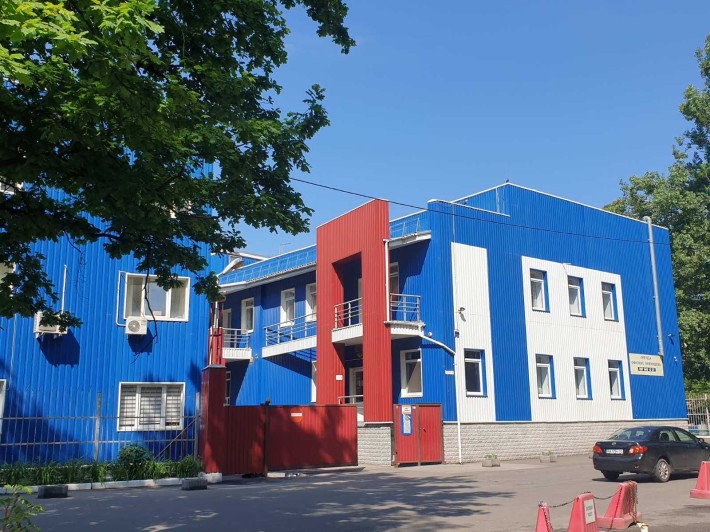 Имущественный комплекс площадью строений  3500 кв.м - фото 1