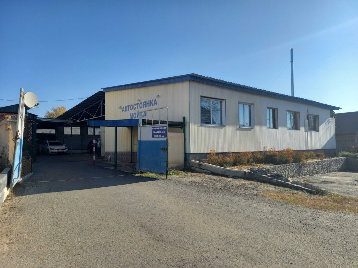 Продам действующий бизнес. нежилое здание в центре Краснограда. - фото 1