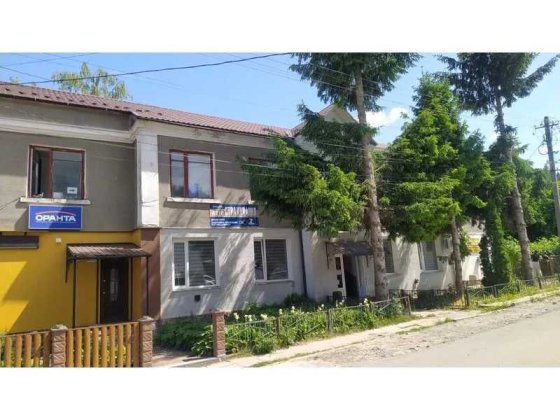ПРОДАЖ - Нежитлова будівля з майном, площею 100,3 кв.м м. Кременець Кременец