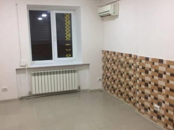 ТЕРМІНОВО! ЦІНУ ЗНИЖЕНО! Комерційне приміщення 84 м² — фасадне!!! Лозова