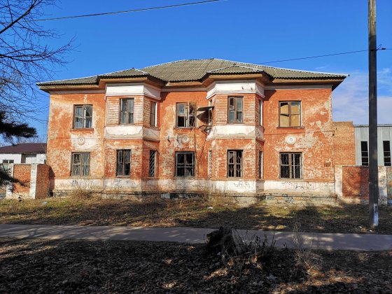 Комплекс будівель. Загальна площа 3655 м.кв. Лубны