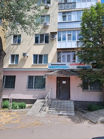 Продам приміщення 145м2 в центрі - фото 1
