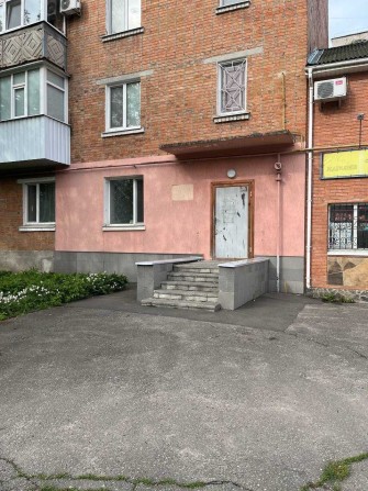 Продам нежитлове приміщення в центрі Миргорода. - фото 1