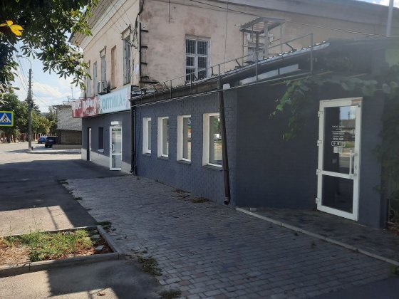 Комерційне приміщення в центрі Нежин