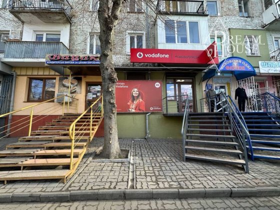 Продаж комерційного приміщення в центрі міста Нововолынск