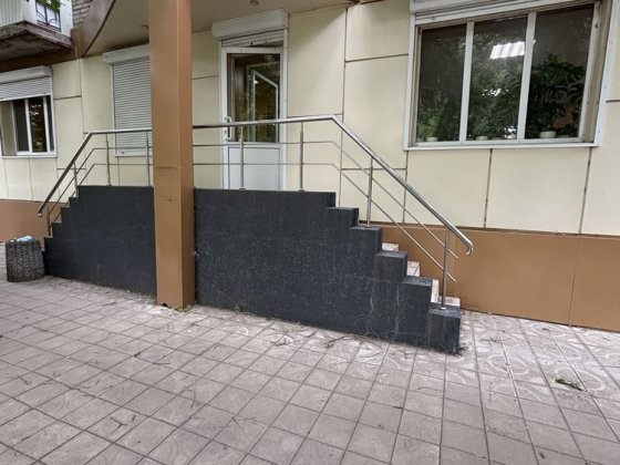 Продается помещение рядом с центром. Славянск. 