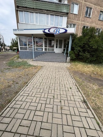 Продается комерческое предложение. Центр. Славянск. - фото 1