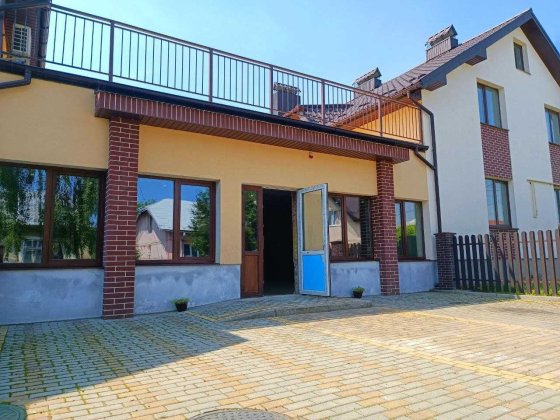 Продається комерційне приміщення 122м.Кв Стрый