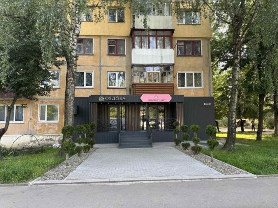 2 окремих магазина - Раково