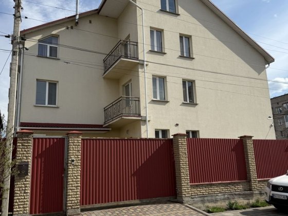 Продаж комерційної нерухомості, 930.8 кв.м Хмельницкий