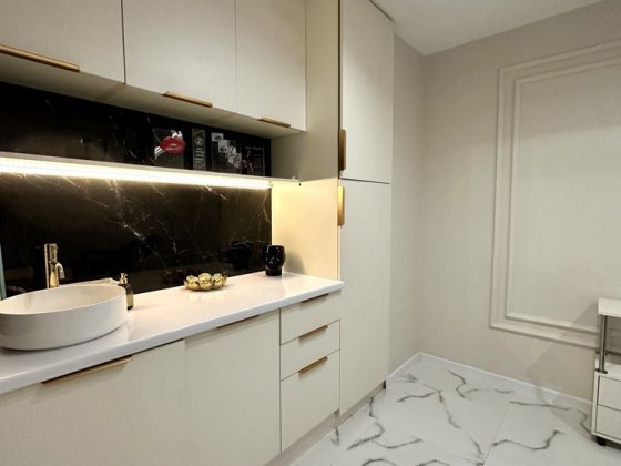 Продається САЛОН КРАСИ Шептицкий