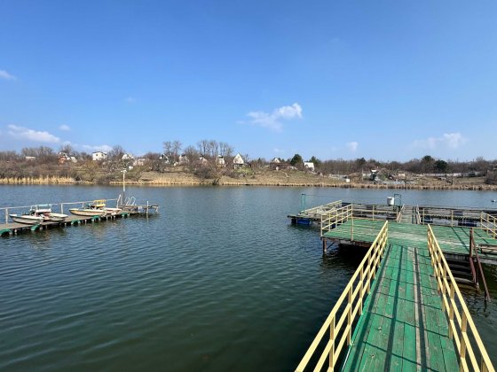 Продам действующую базу отдыха в Чугуеве на берегу озера Чугуев