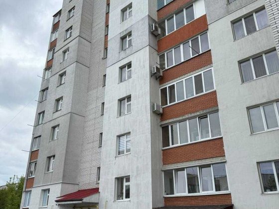 Продаж нежитлового приміщення. Дубово. Перший поверх. Хмельницький