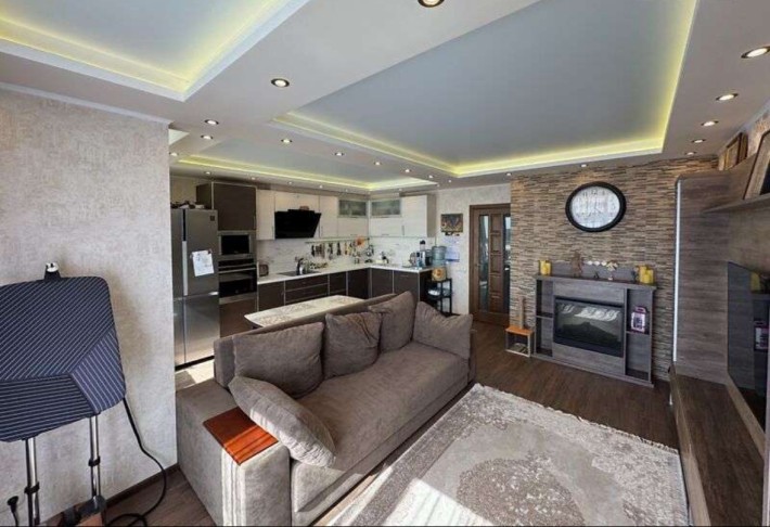 Продаж 3-к квартири вул. Клавдіївська 40д - фото 1