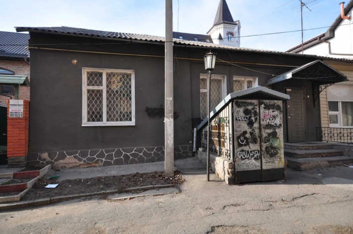 Приміщення з підвалом в центрі міста - фото 1