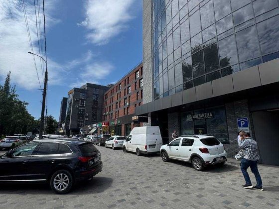 Продаж комерційного приміщення в центрі міста Хмельницкий