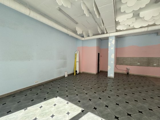 Продаж приміщення Озерна фасадне 84 кв м Хмельницький