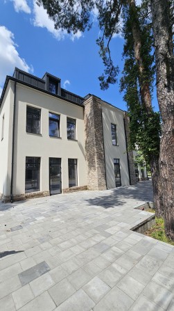 Продаж комерції! Варшавська траса! 650м2 торг - фото 1