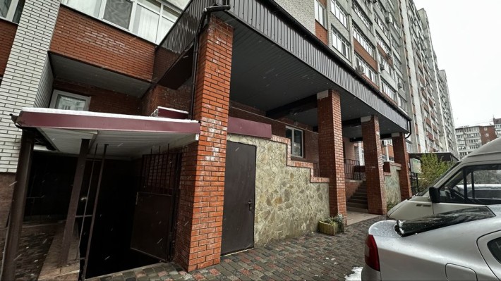Продам приміщення в центрі Броварів! - фото 1