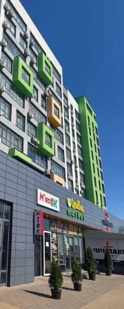Продам цокольне комерційне приміщення, вул. Молодіжна, Вишневе. AK - фото 1