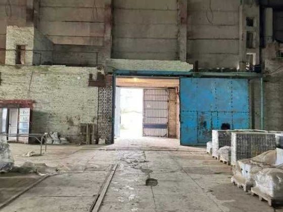 Фасад. Складське приміщення. Ідеально під реконструкцію МАГАЗИНУ Хмельницький