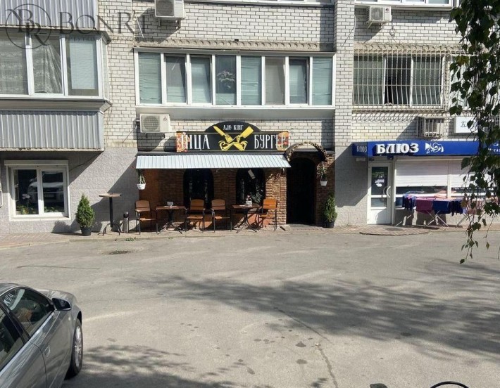 Продаж, Торгове приміщення, бульвар Незалежності, 107м2. - фото 1