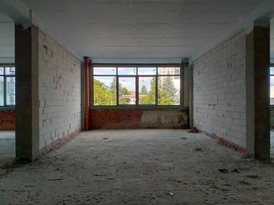 Продаж приміщення у Торгово-офісному комплексі Темп площею 37 кв.м. Хмельницький