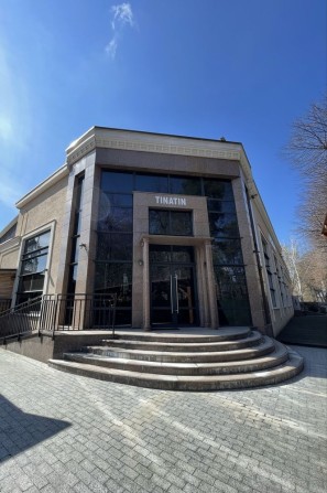 Продаж ресторанного комплексу в центрі Бучі - фото 1