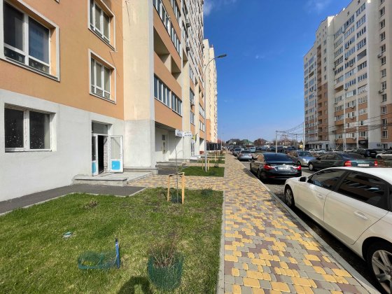 Без ком. магазин 44,6 м2 , П.Чубинського 8Б ,  ЖК Софія Київська Вишневе