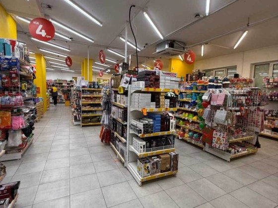 Продаж фасадного приміщення з орендарем в м.Бровари Бровари